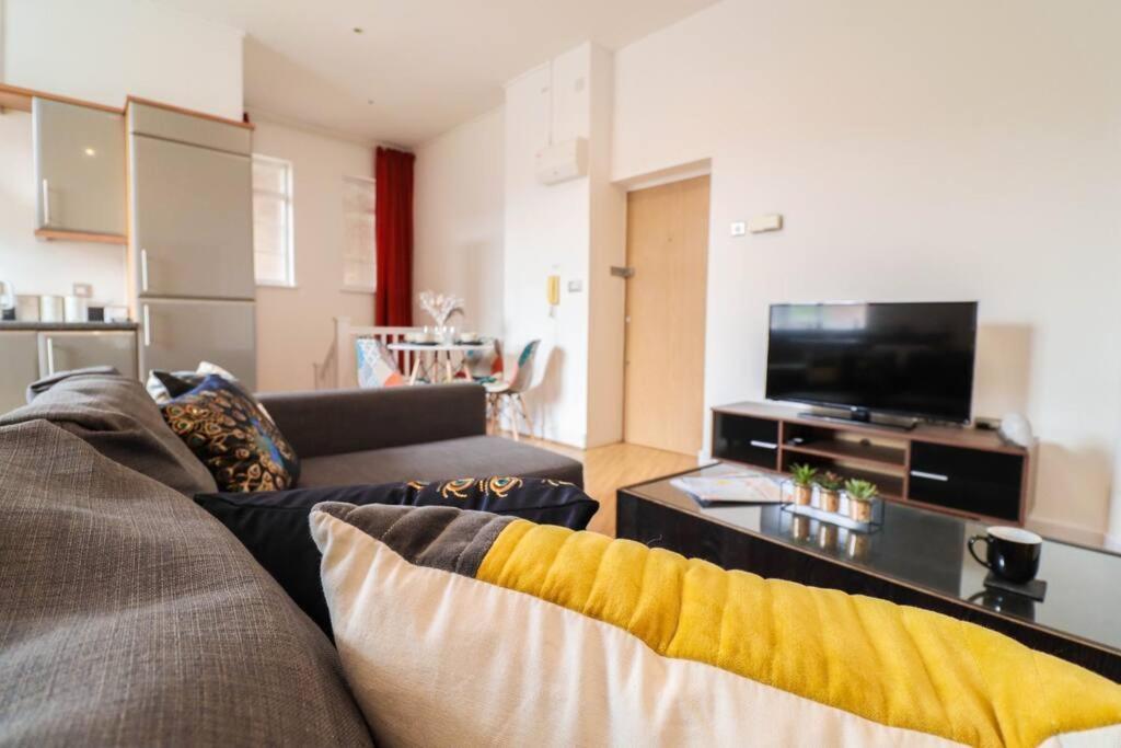 Camber Hill - Long Stay Offer Лондон Екстер'єр фото